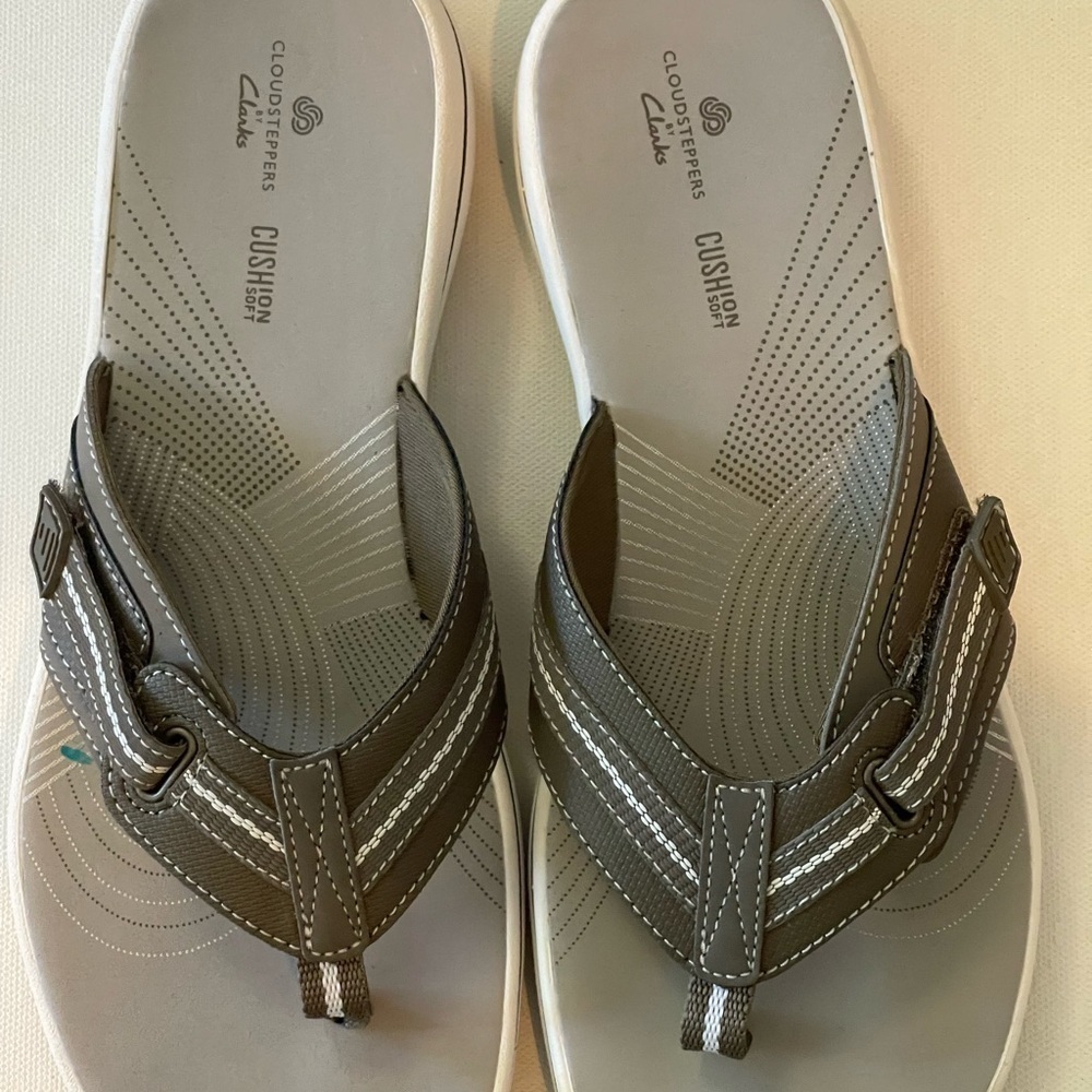 Cloud steppers by Clark’s women’s size 8 breeze sea pewter cushioned sole